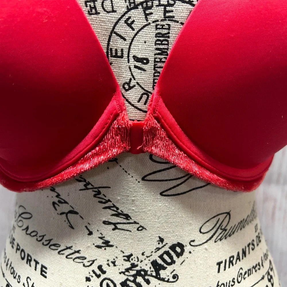 Victoria’s‎ Secret Very Sexy Push Up Bra